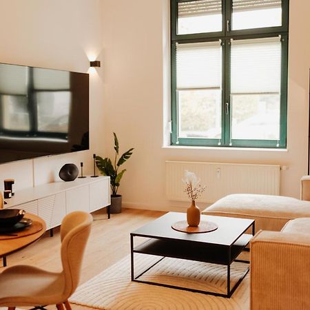 Design Apartment Stadtfeld-Ost Mit Netflix & 2 Schlafzimmern มัคเดอบวร์ก ภายนอก รูปภาพ