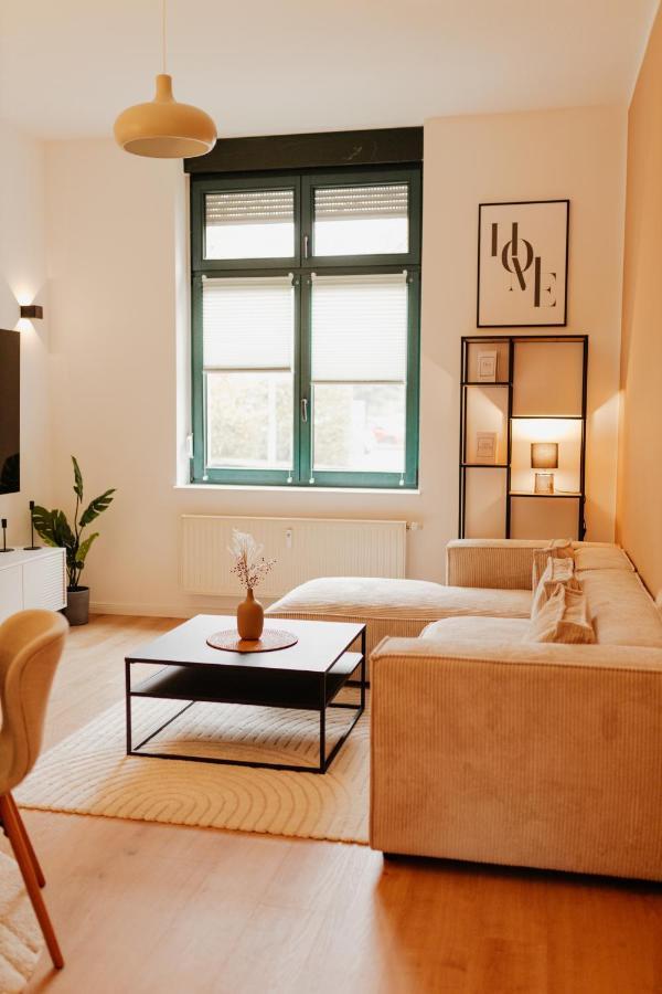 Design Apartment Stadtfeld-Ost Mit Netflix & 2 Schlafzimmern มัคเดอบวร์ก ภายนอก รูปภาพ