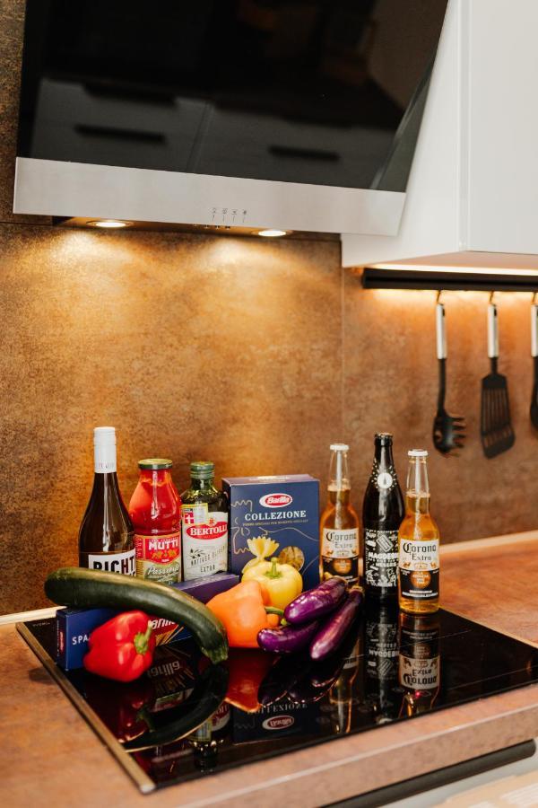 Design Apartment Stadtfeld-Ost Mit Netflix & 2 Schlafzimmern มัคเดอบวร์ก ภายนอก รูปภาพ